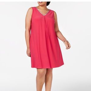Plus Size Embellished Split Back Shift Dress